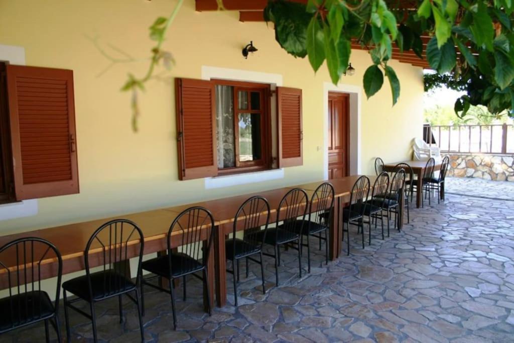 Villa Fondas Roda Bagian luar foto